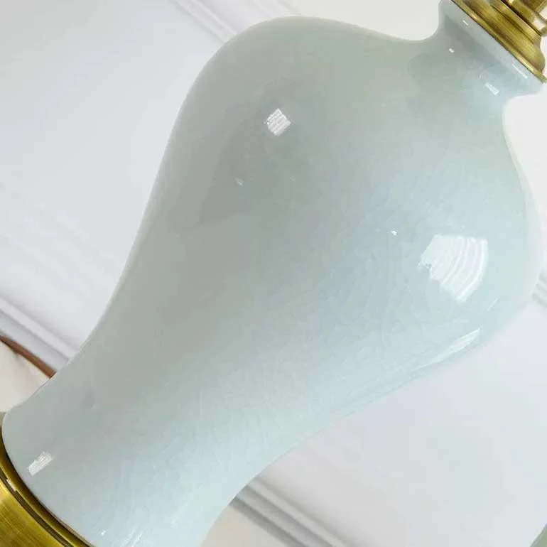 Đèn bàn hiện đại gốm sứ HT16