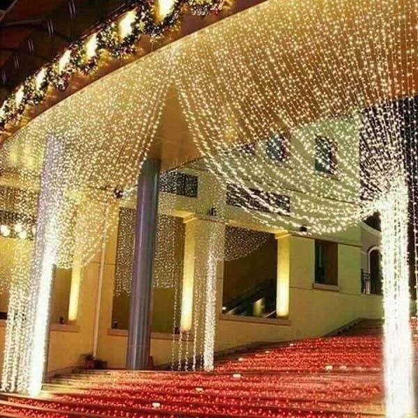 Đèn trang trí nháy thả mành màu vàng