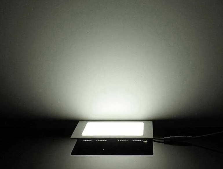  Đèn LED âm trần 3 màu 18W SM-V-DM-18