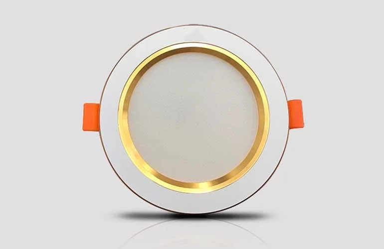 đèn led âm trần viền vàng 7w Đèn LED âm trần viền vàng 7w 3 màu