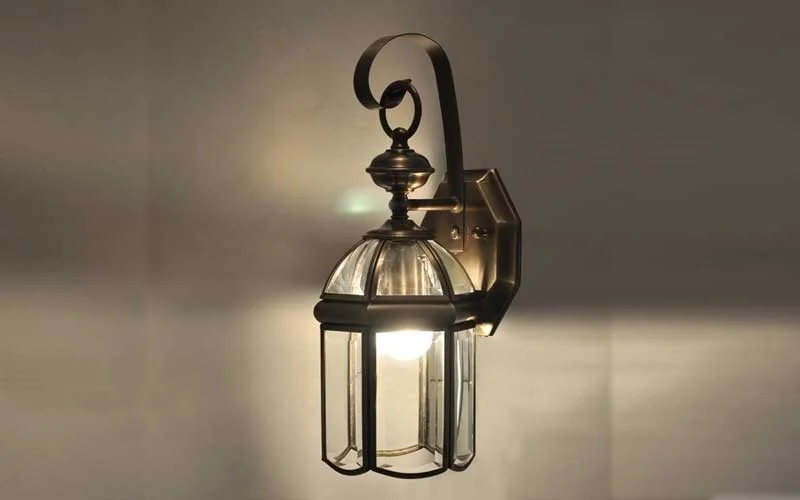 Đèn trang trí ngoài trời bằng đồng HT-04