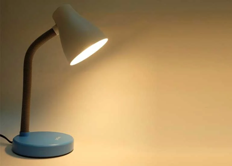 Đèn Bàn Học Sinh - Đèn Bàn Học Chống Cận