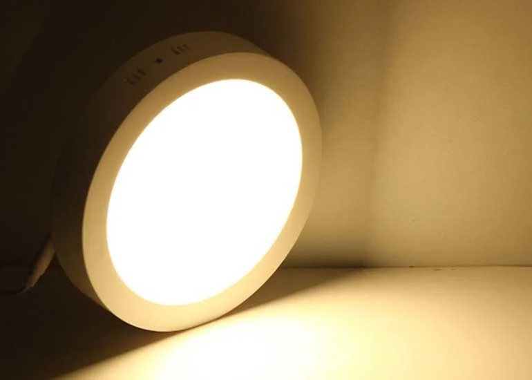 Đèn trang trí shop quần áo 24W ON-T-24