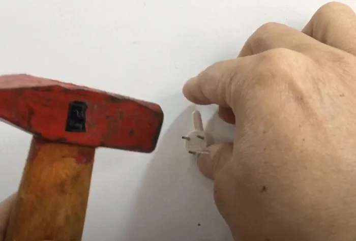 cách lắp đồng hồ dán tường