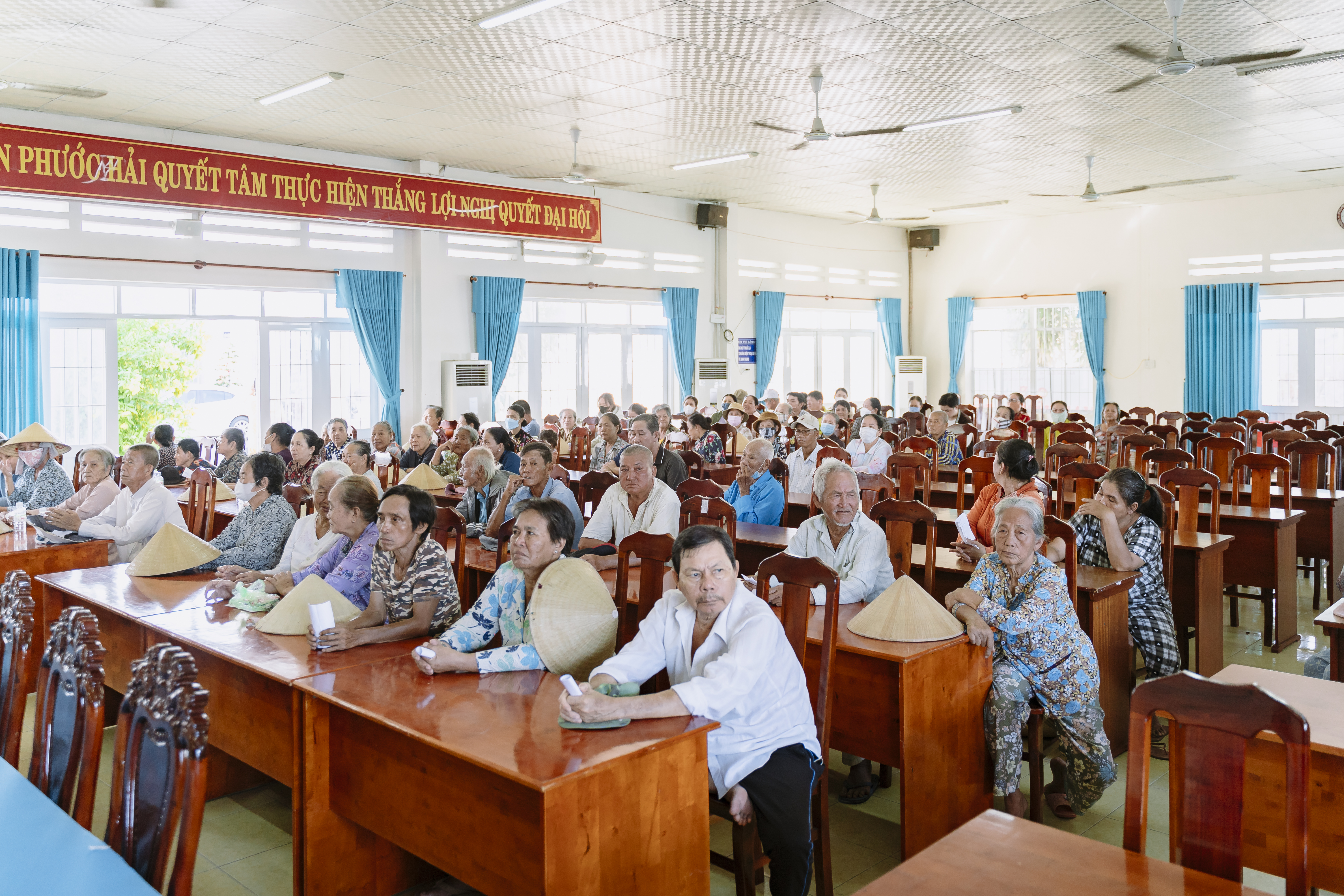 TRAO%20QUA%CC%80%20TT%20%2829%29