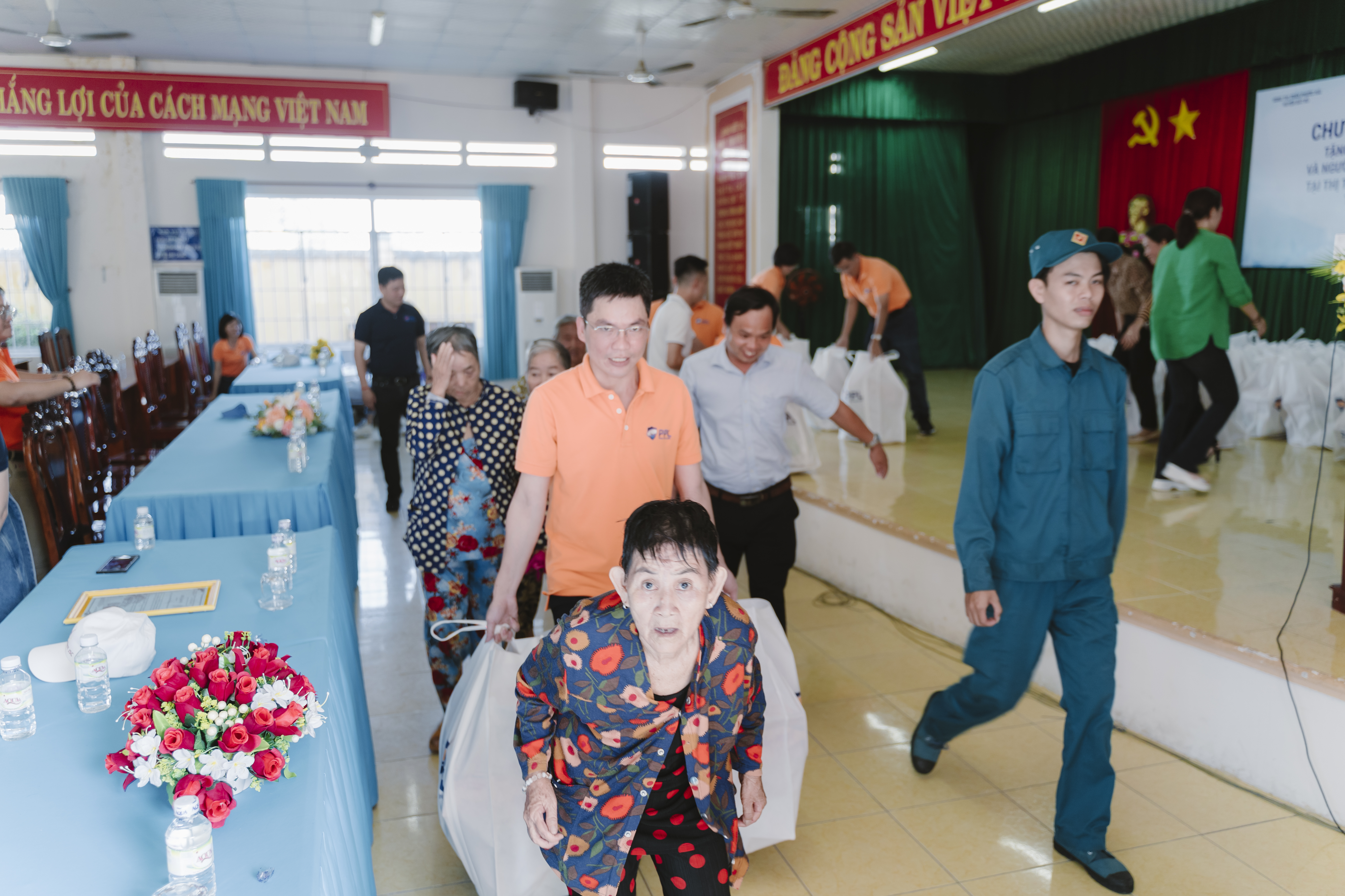 TRAO%20QUA%CC%80%20TT%20%2891%29