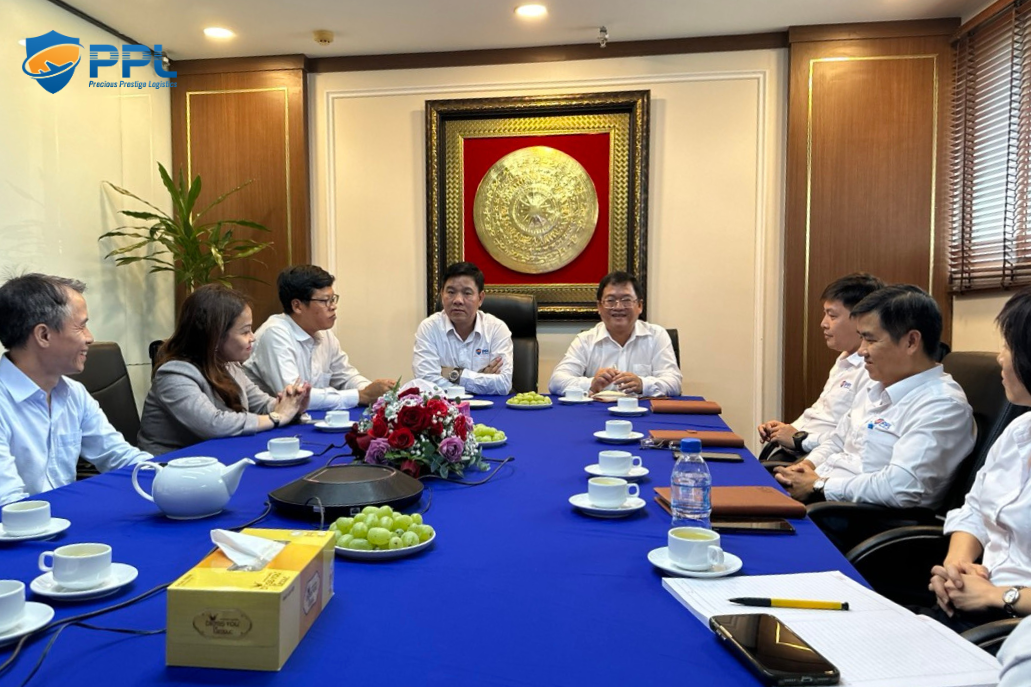 Thie%CC%82%CC%81t%20ke%CC%82%CC%81%20chu%CC%9Ba%20co%CC%81%20te%CC%82n%20%286%29