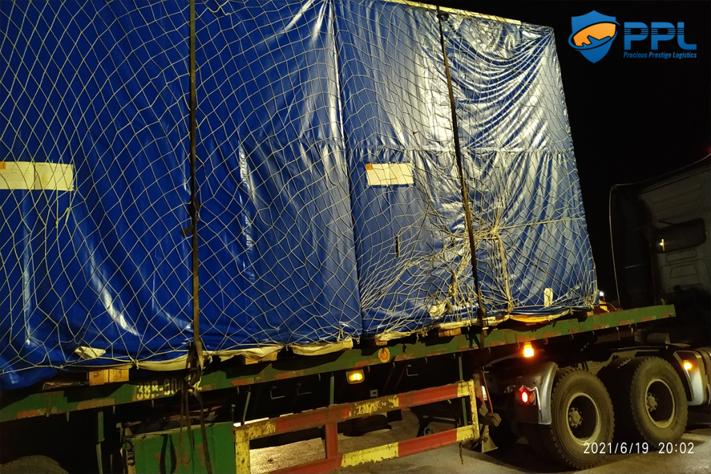 chuyen-79-dem-19-06-trung-chuyen-5-kien-hang-thiet-bi-dien-gop-tu-cau-cang-vao-bai-cang