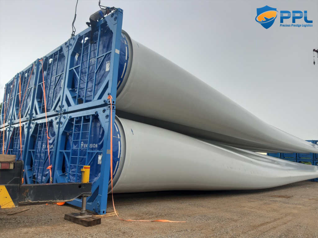 Hoan-thanh-van-chuyen-thiet-bi-dien-gio-ve-Huong-Hoa-Quang-Tri-1024x768