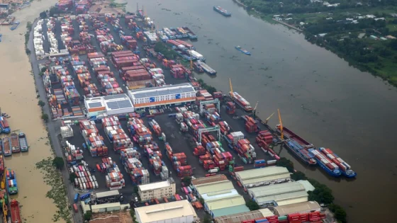 Hạ tầng logistics Thành phố Hồ Chí Minh chưa theo kịp nhu cầu thực tế