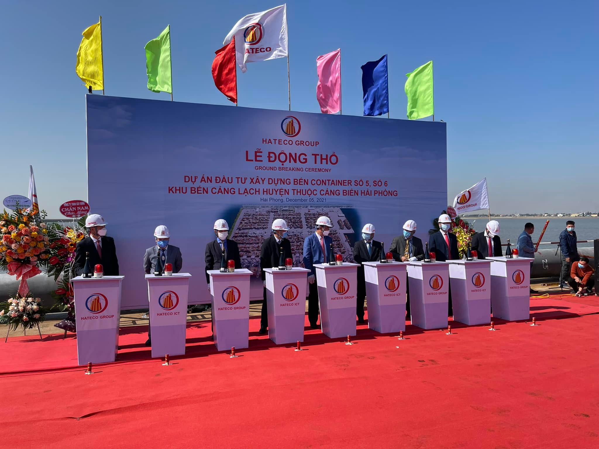 Tiến hành khởi công bến số 5, 6 cảng Lạch Huyện trong năm 2022