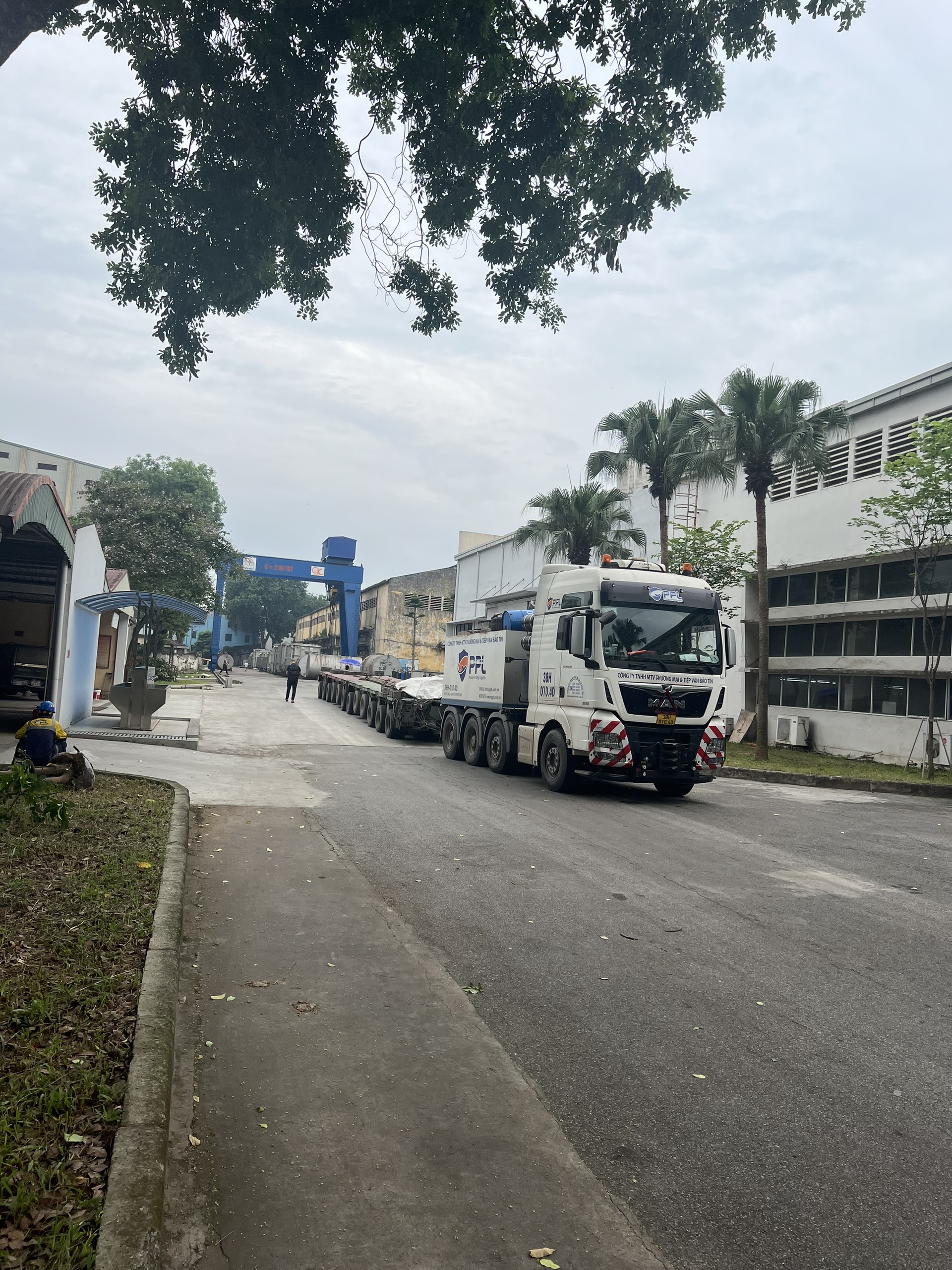 z5482851632521-705c8b198a14d6fd50e4bdf89a9f4105