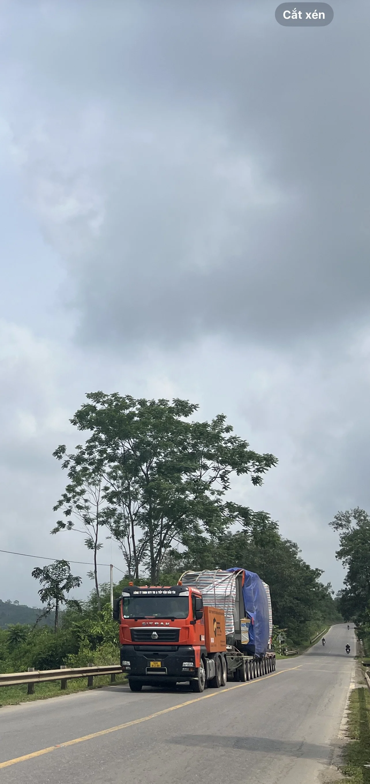 z5490012587611-6d1e60534fac51e6bd15ef566b543dfe