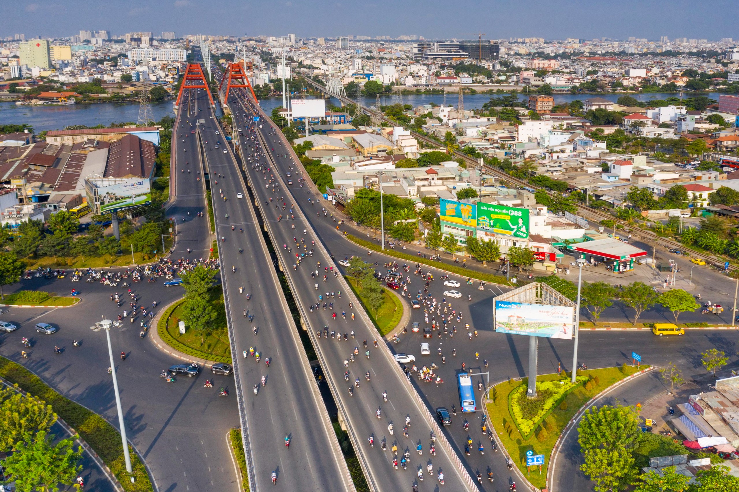 Hạ tầng giao thông vượt trội của tỉnh có số km cao tốc nhiều nhất, sớm trở thành trung tâm logistics của cả nước