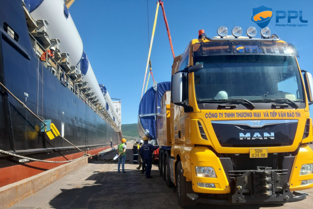 Vận chuyển thiết bị điện gió lớn nhất Việt Nam về Hướng Hóa, Quảng Trị