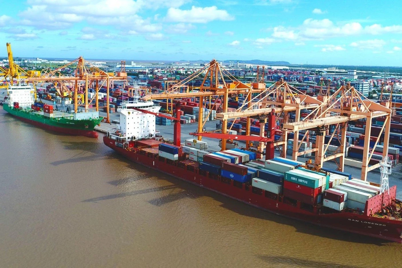 xay-cang-bien-1691428344599714108827_1403x935