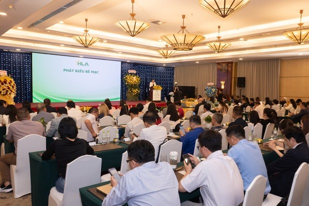 Ho Chi Minh City merges three associations, aiming to become a leading logistics hub in southeast Asia