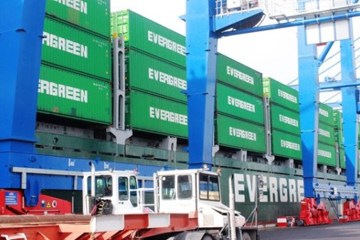 Vietnamese logistics enterprises catch up with ESG