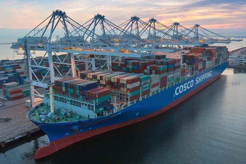Cosco nâng cấp 14 tuyến xuyên Thái Bình Dương sang Mỹ