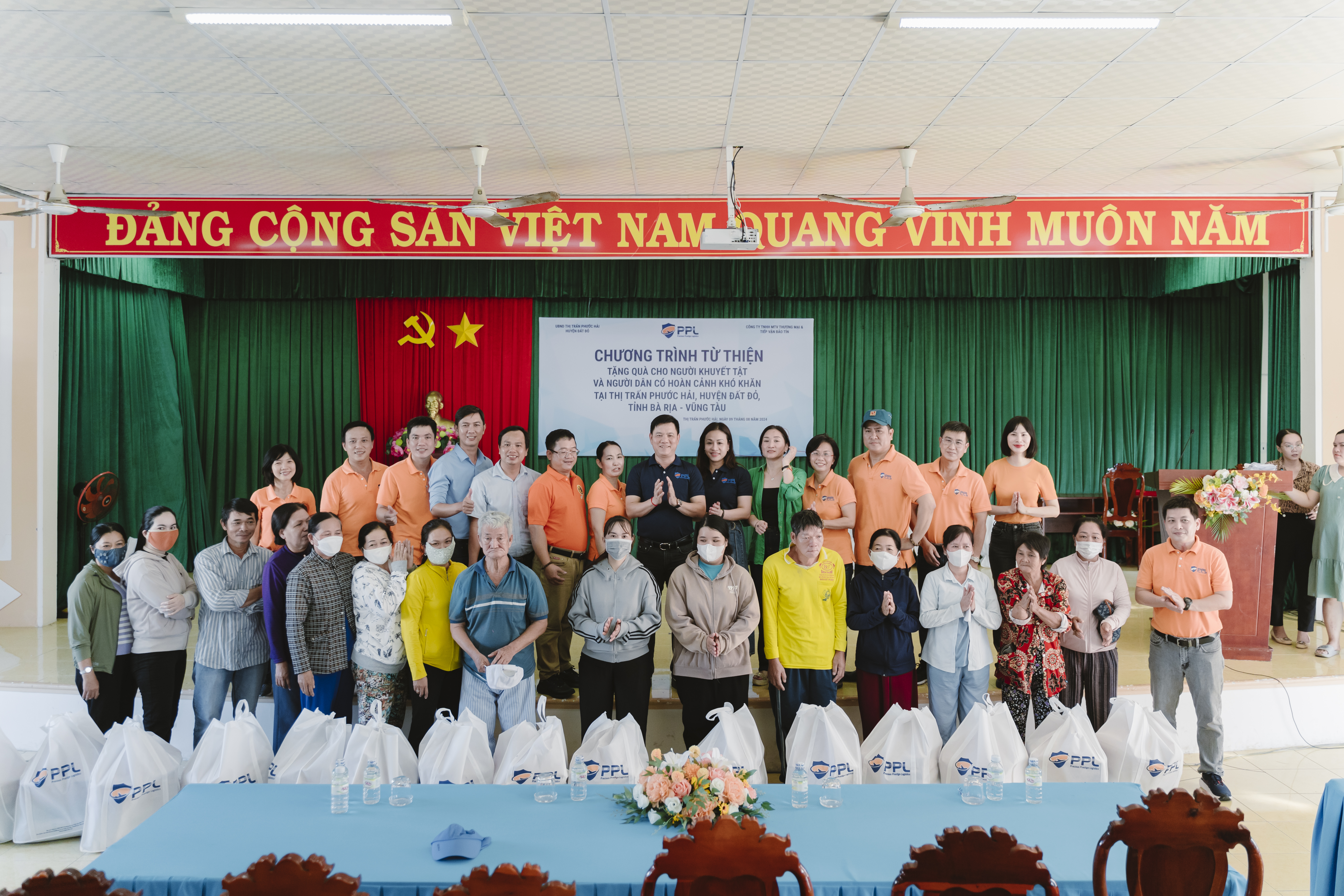 Ấm áp chương trình thiện nguyện của PPL tại thị trấn Phước Hải