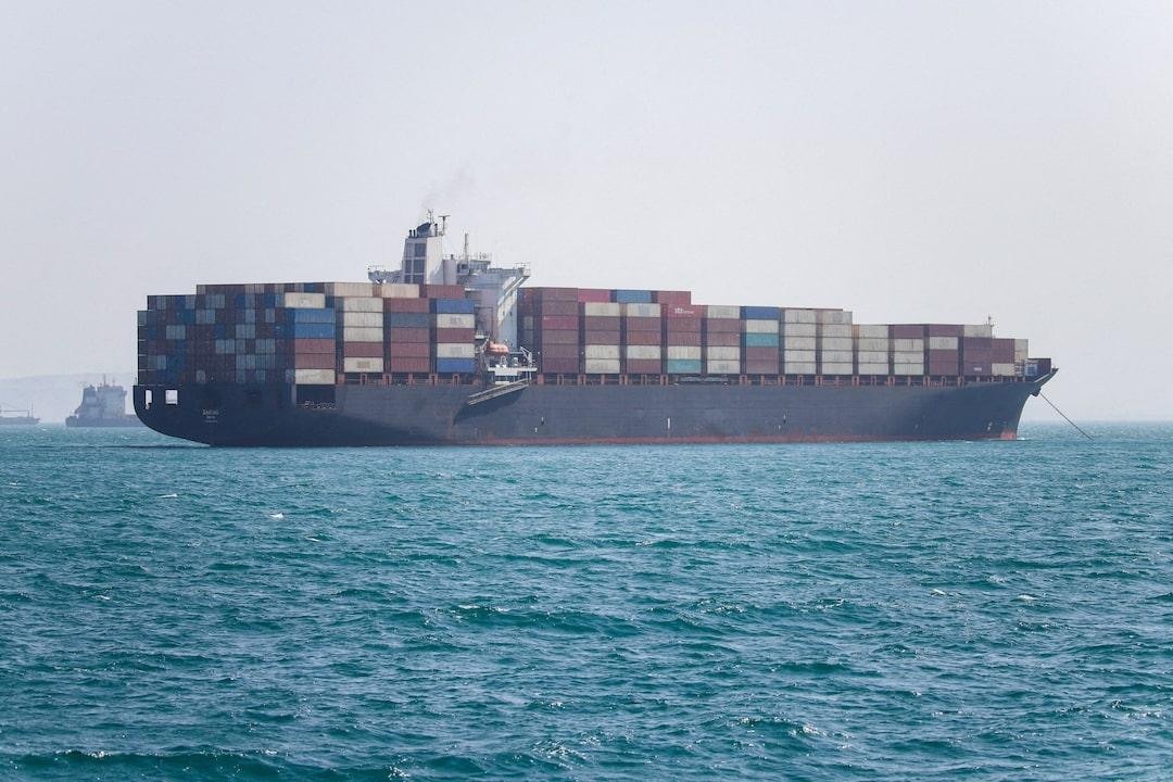 125 tỷ USD vẫn mắc kẹt tại eo biển Hormuz