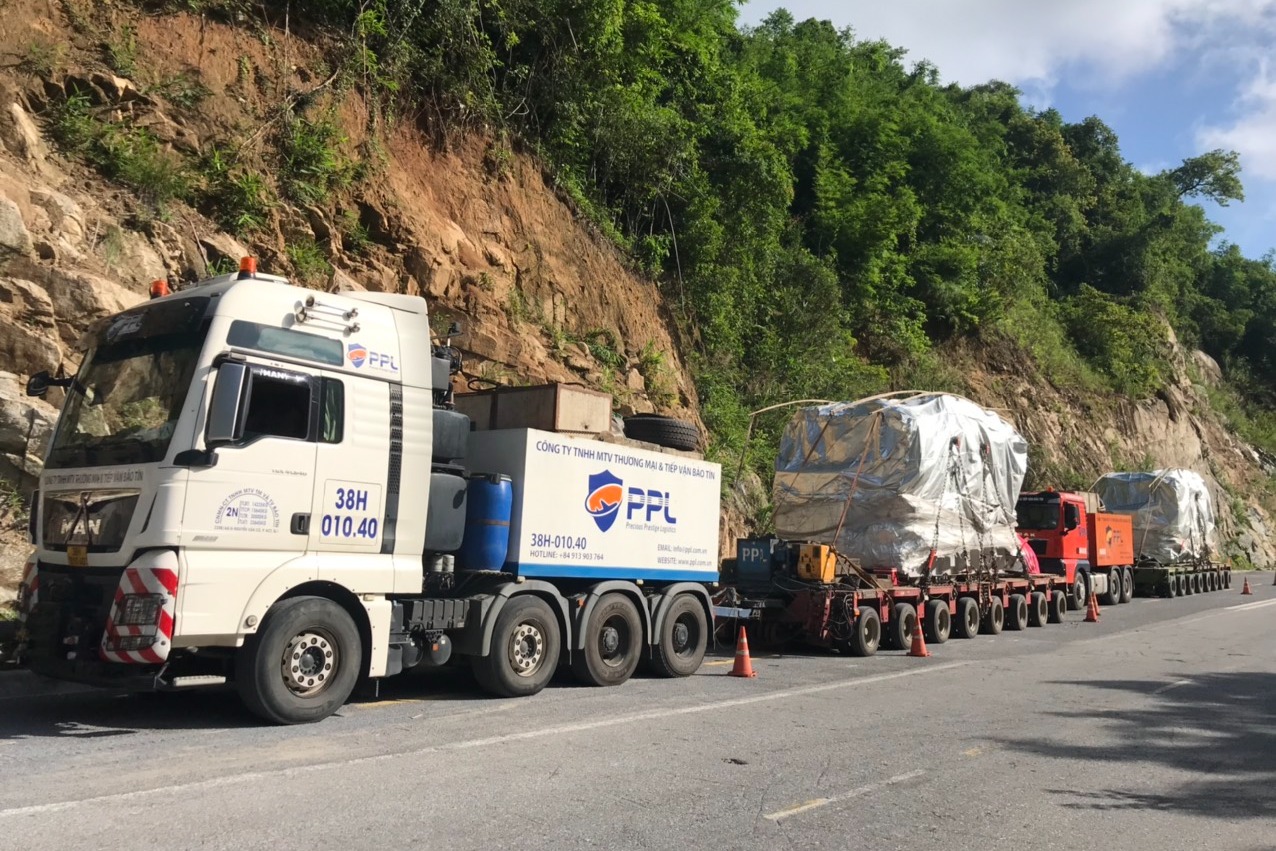 Vận Chuyển Hàng Quá Khổ Quá Tải: Quy Định, Phương Tiện Và Giải Pháp Vận Chuyển An Toàn
