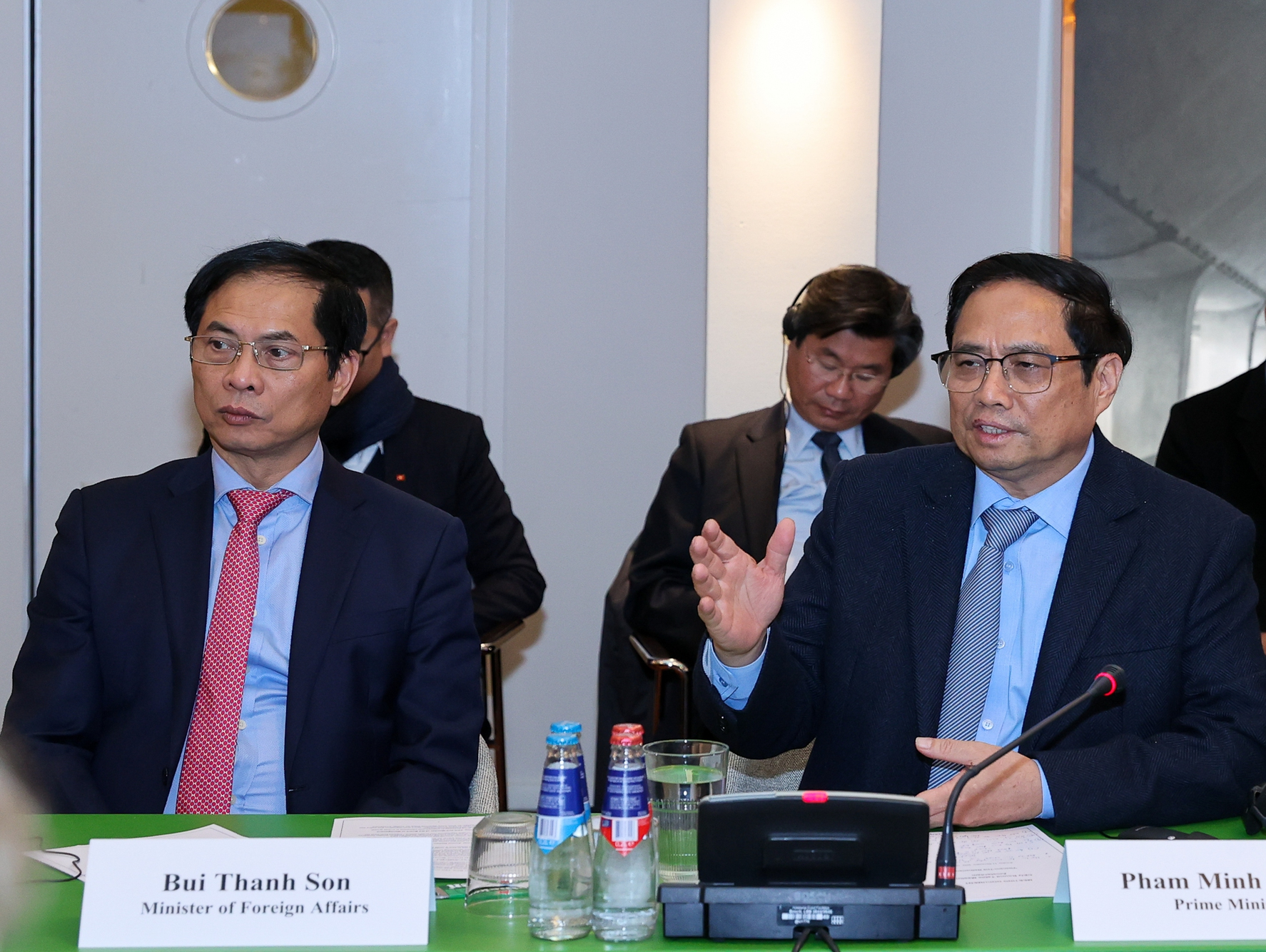 Thủ tướng: Việt Nam khát vọng trở thành trung tâm logistics toàn cầu