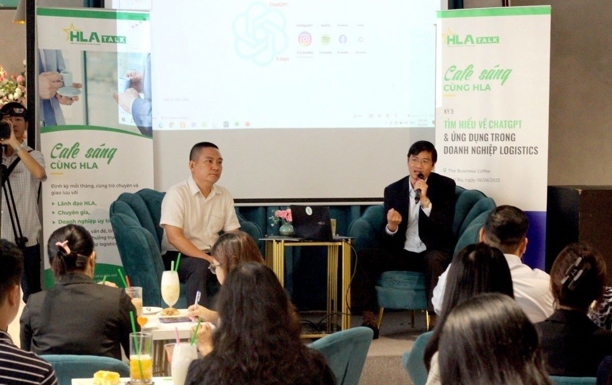 Doanh nghiệp logistics dùng ChatGPT