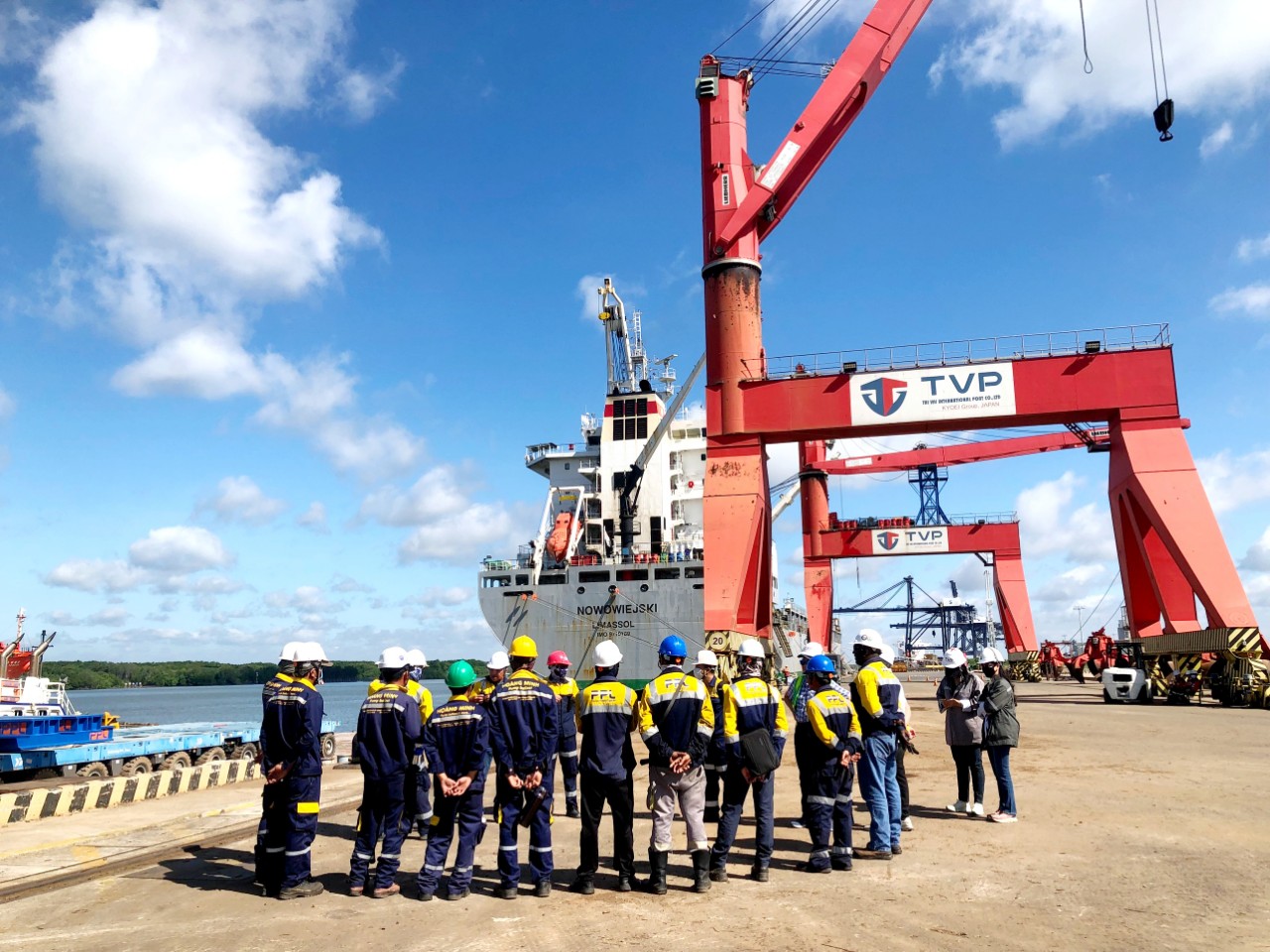 z4607740443592-b886fa2b643d3e42933cbc03ef4baedd-1