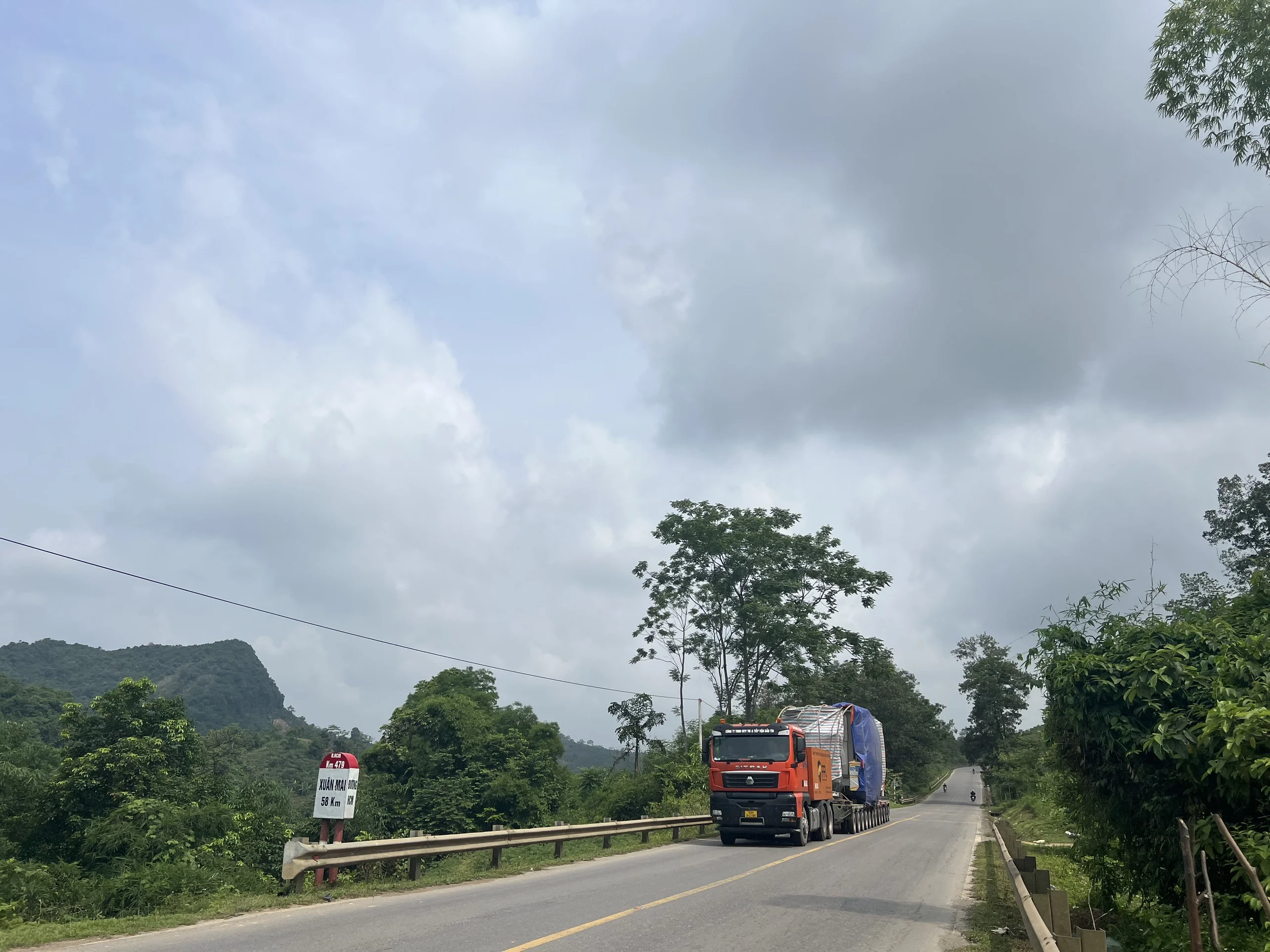 z5490012603318-21c87d6e3e26de42e65cc9100d7eb3a1