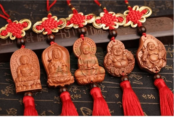 Khánh Treo Xe Ô Tô Hình Tượng Phật Gỗ Cao Cấp