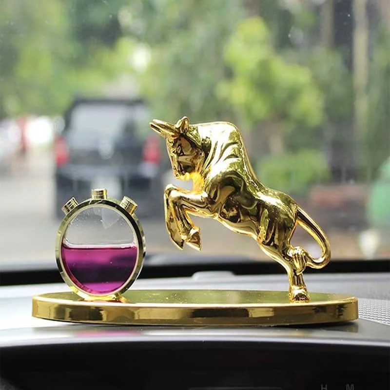 Tượng Trâu Vàng Phong Thủy Để Taplo Ô Tô