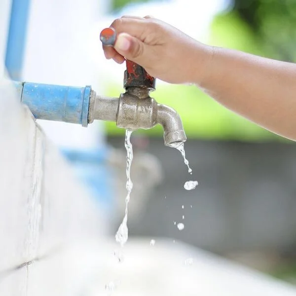 Xử lý van nước bị rò