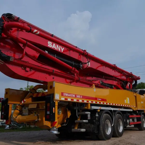 Bơm cần 56m