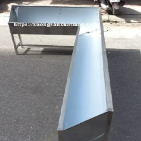 Máng tiểu inox