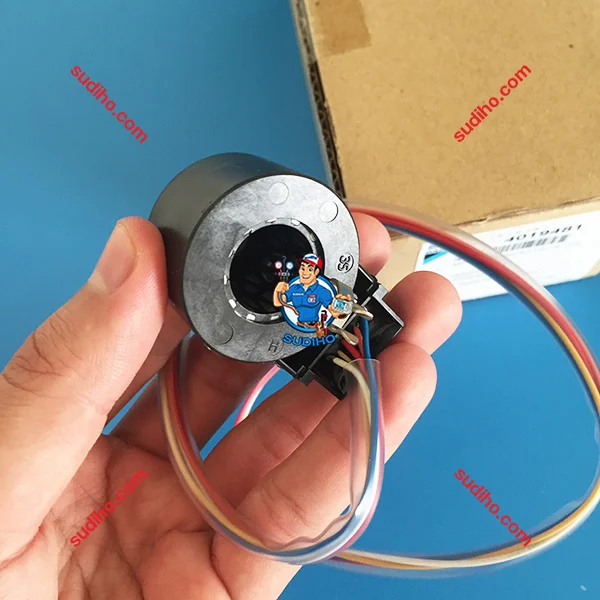 Van máy lạnh điện từ