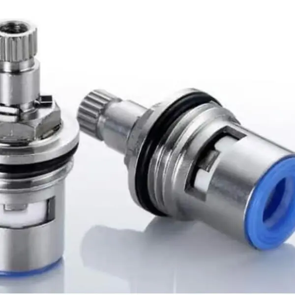 Sửa van khóa nước bằng inox