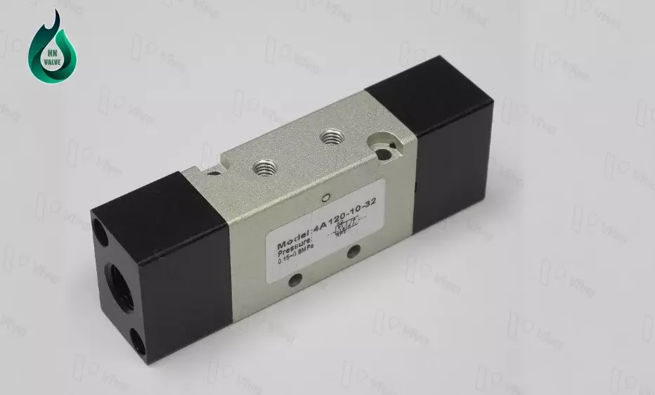 Hình ảnh van điều khiển của khí nén tại nhà máy