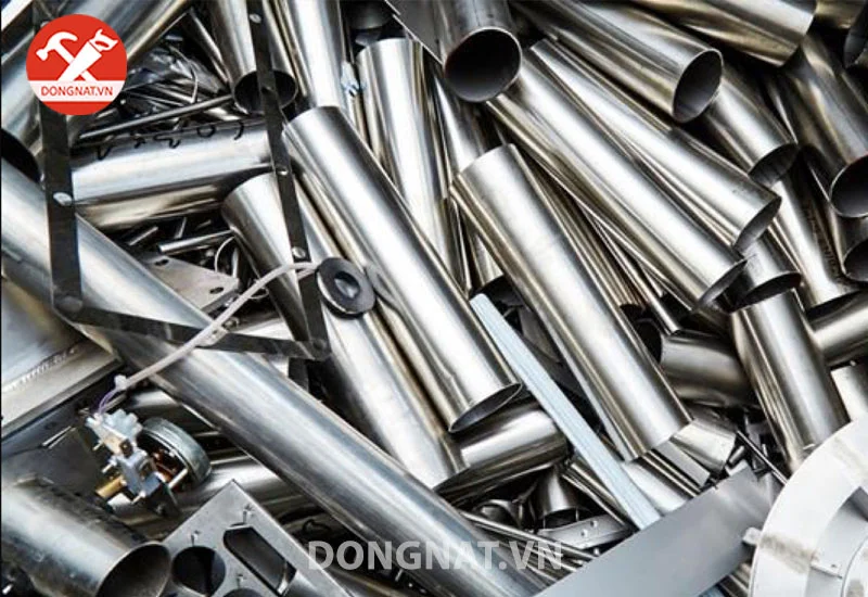 gia-ve-chai-inox-304