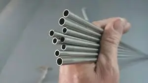 tuýp inox