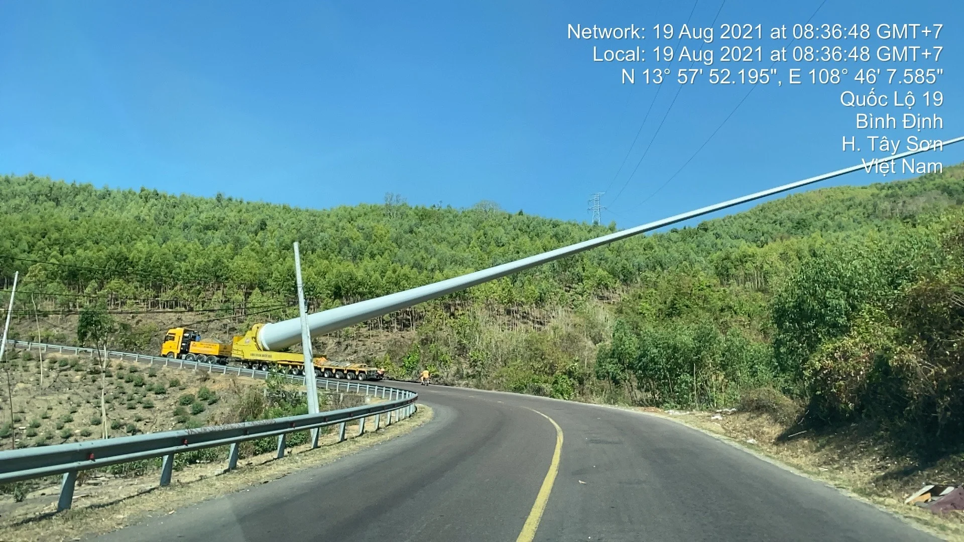 Vận chuyển hơn 300 cánh quạt gió và hàng trăm trụ điện qua đèo An Khê phục vụ các Dự án Tây Nguyên năm 2021