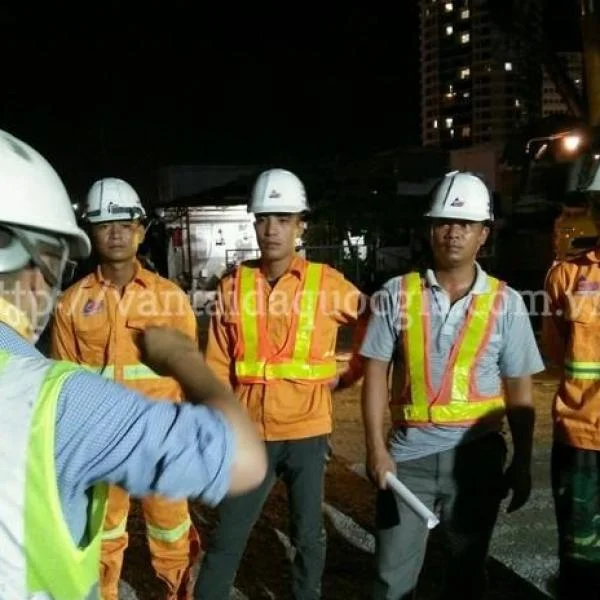 Ông Benoit ST-LAURENT kỹ sư an toàn Tư vấn SYSTRA đã có lời khen đặc biệt dành cho MJC về sự nghiêm túc thực hiện quy trình an toàn lao động