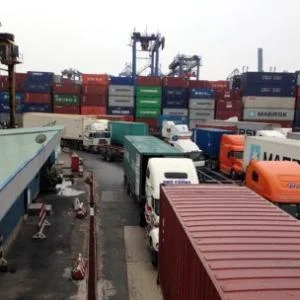 Vietnam ranks 48th in logistics services