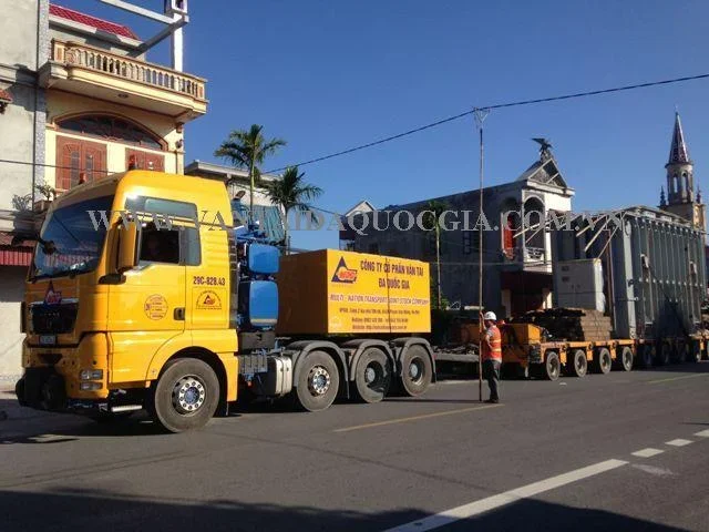 Transporting transformer casings to Dong Anh Electrical Equipment Factory.