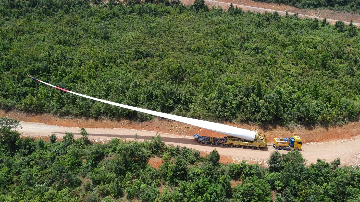 VẬN CHUYỂN 5 BỘ TUABIN GIÓ CHO NHÀ MÁY ĐIỆN GIÓ HƯỚNG LINH 4 | MW