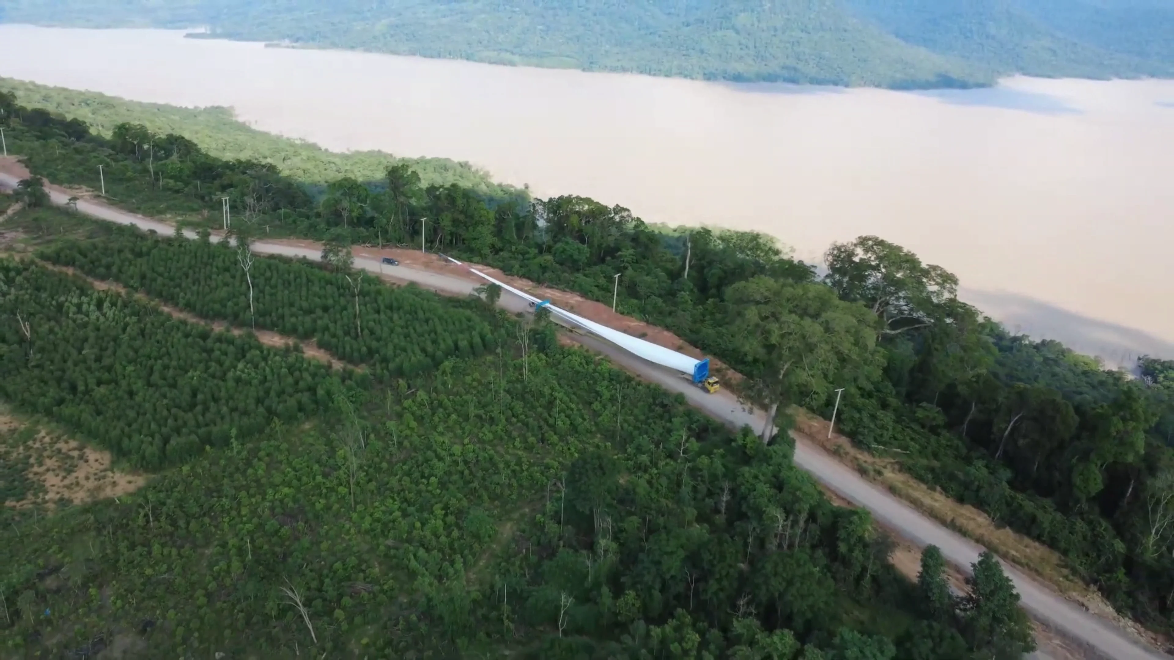 VẬN CHUYỂN XÉP DỠ 48 BỘ TUABIN GIÓ CHO NHÀ MÁY ĐIỆN GIÓ SAVAN1 PHASE1 | 300 MW