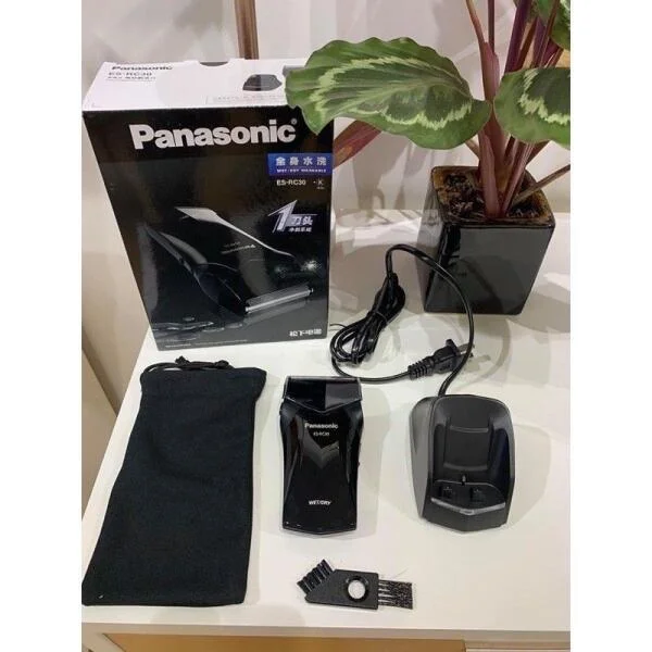 Máy Cạo Râu Panasonic ES-RC30 Cao Cấp slide 4