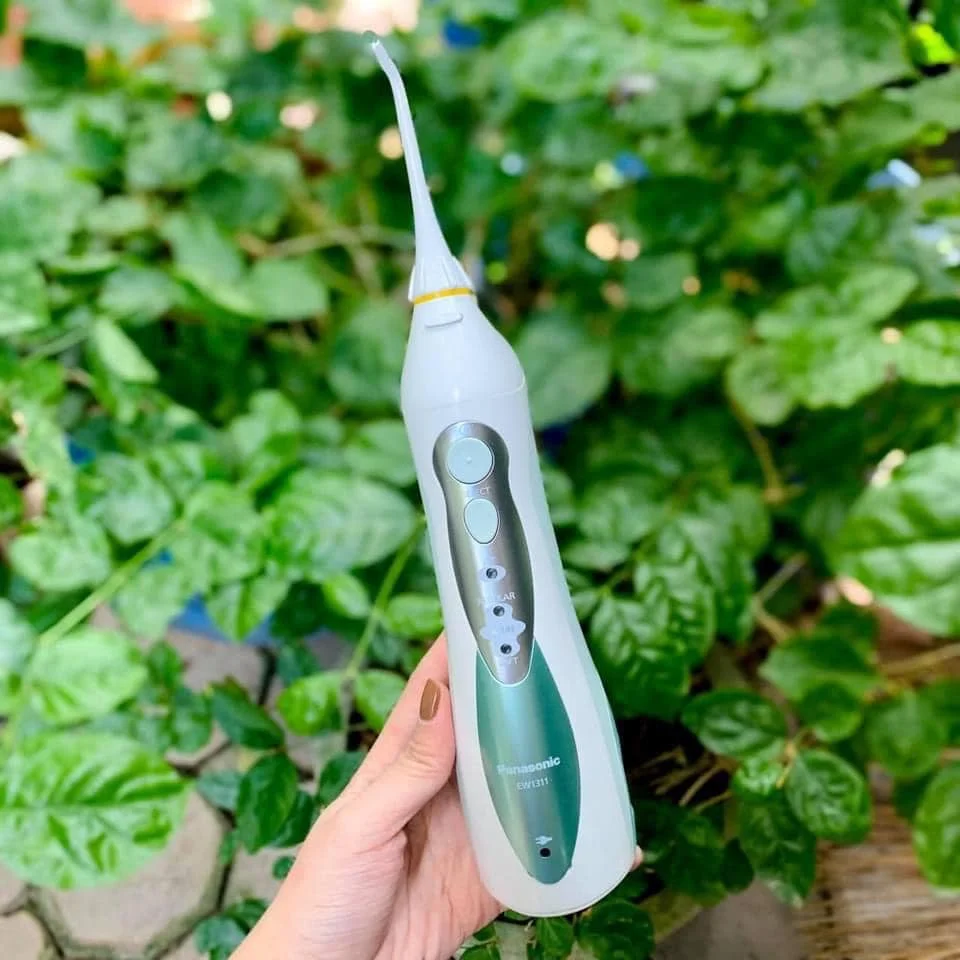 máy tăm nước panasonic