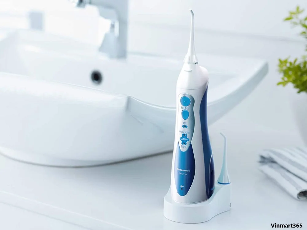 Máy tăm nước cho người niềng răng Panasonic EW1211