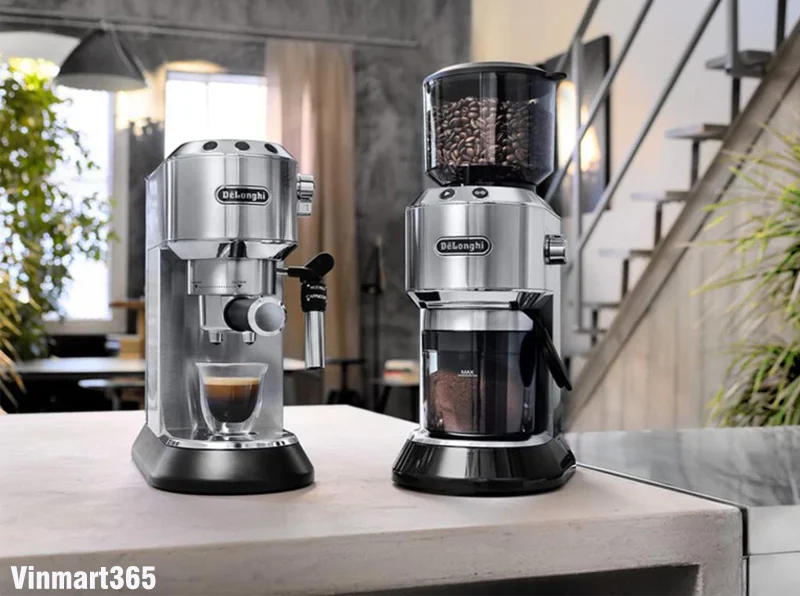 may-pha-ca-phe-delonghi-ec685-bk-chinh-hang